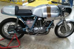 Ducati_900SS_