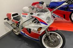 Yamaha-FZR-750RR-OW01-1989