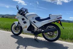 Honda-VFR-750F-rc24_