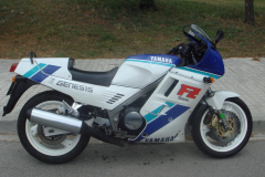 Yamaha-FZ750-1989